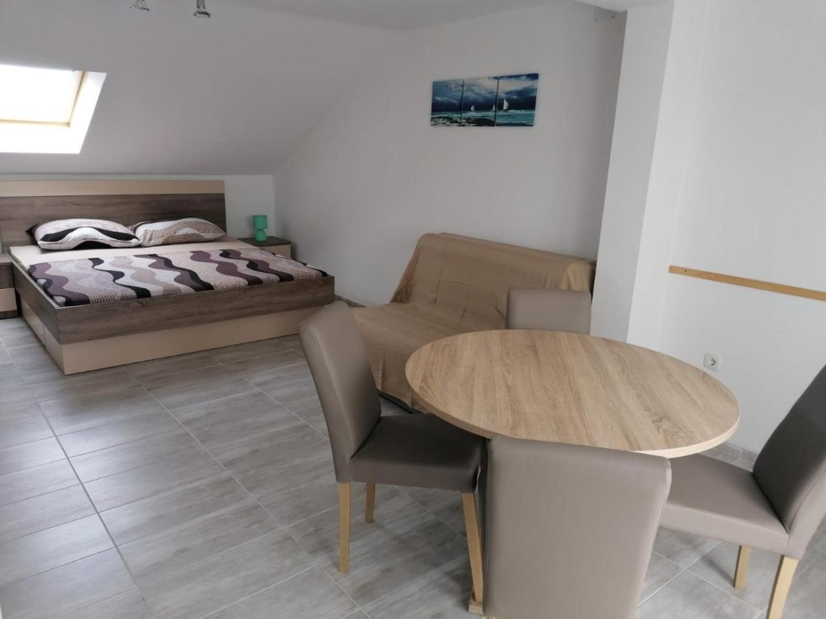 Apartment Niva Нін Екстер'єр фото