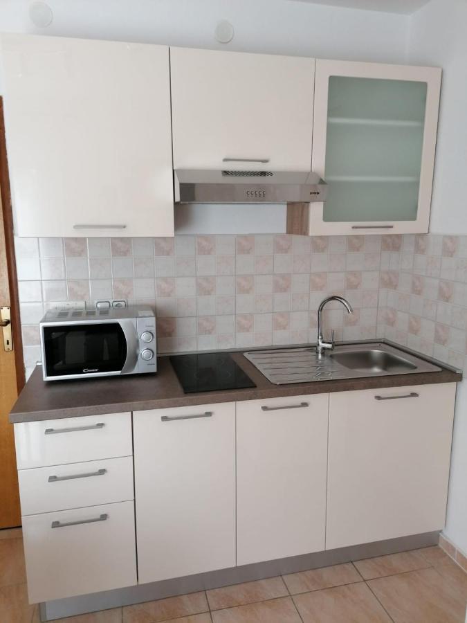 Apartment Niva Нін Екстер'єр фото