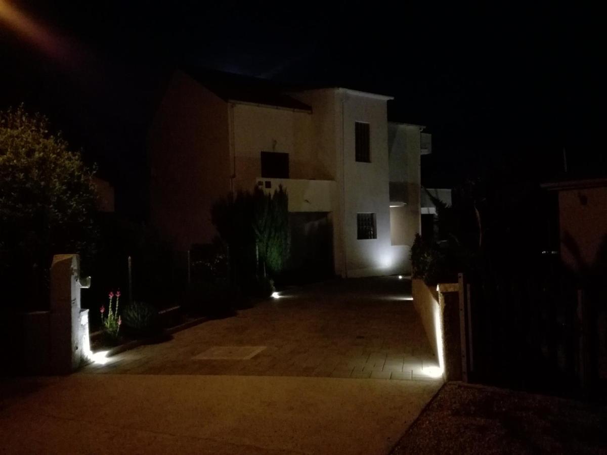 Apartment Niva Нін Екстер'єр фото